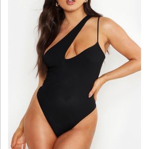 Boohoo black bodysuit (never worn)